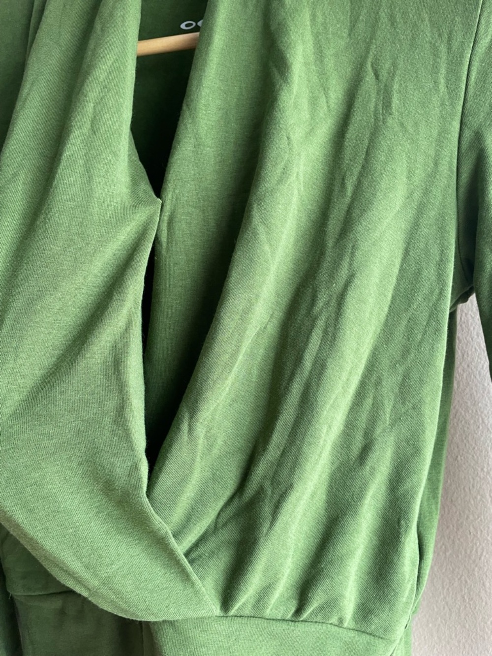 New OGL Women Green Top Size Small - Picture 3 of 9
